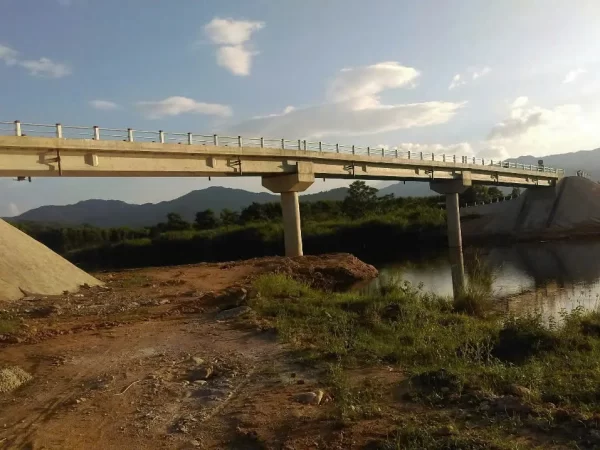 Cầu Cờ Đỏ Quảng Bình